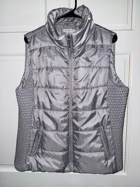 Liz Claiborne Silver Quilted Sleeveless Puffer Vest